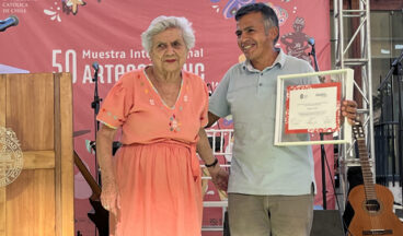 premiacion lorenzo berg 50 muestra artesania uc 2023jpg