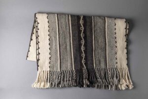 piecera ikina adriana mamani