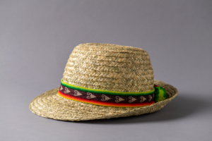 Sombrero de mujer aymara tarapaqueña